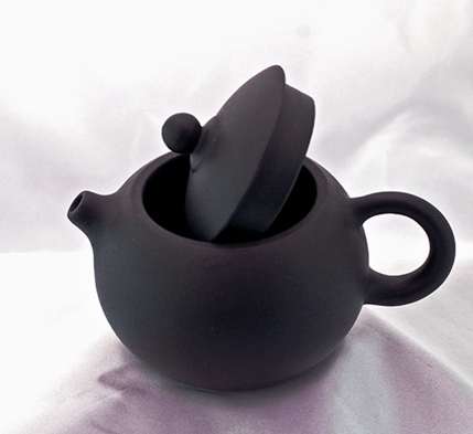 黒鉄砂西施壺 工芸美術師作品